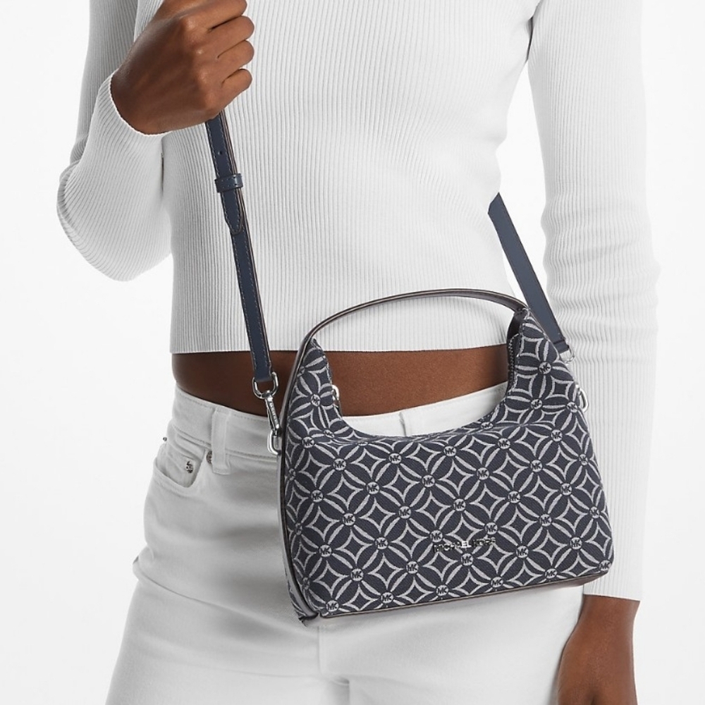 "NWT" Michael Kors Ember Small Messenger Bag (Black)